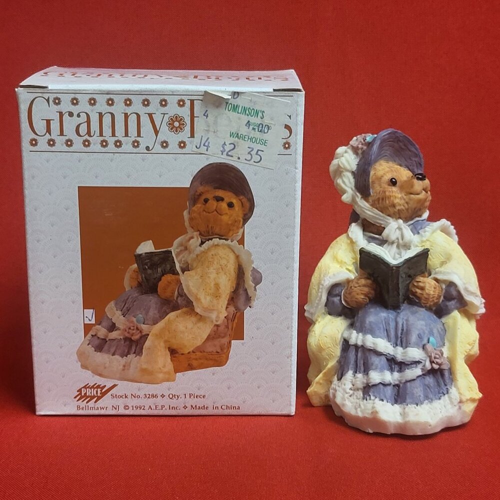 Vintage Price Granny Bear Seated Reading Figurine Porcelain Bisque 1992